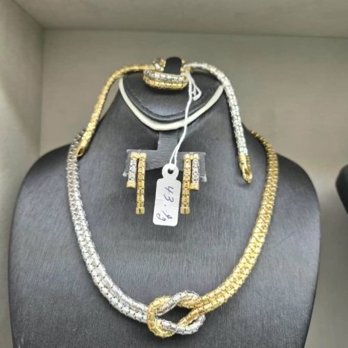 18 KT Gold Women’s SeT 43.7GRAM