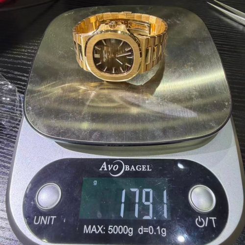 18kt Gold Luxury Wristwatch 179.1gram